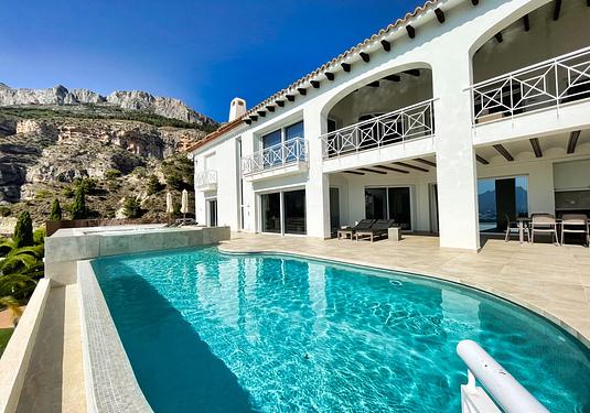 Villa in Altea