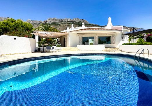 Villa in Altea