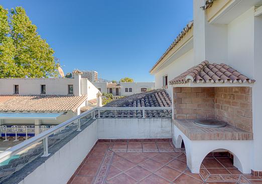 Villa in Estepona