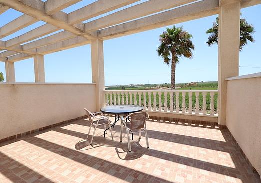 Commercial in San Miguel de Salinas