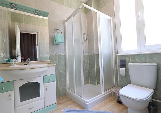 Commercial in San Miguel de Salinas