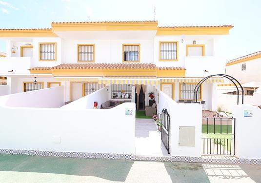 Town house in Torre de La Horadada
