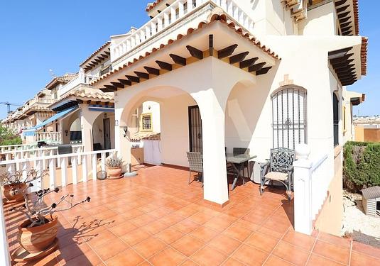 Semi detached in Cabo Roig