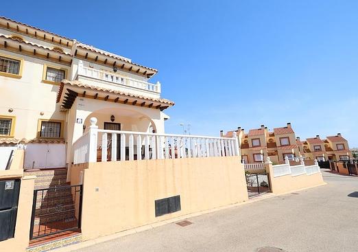 Semi detached in Cabo Roig