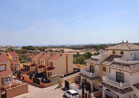 Semi detached in Cabo Roig