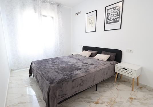 Semi detached in El Chaparral