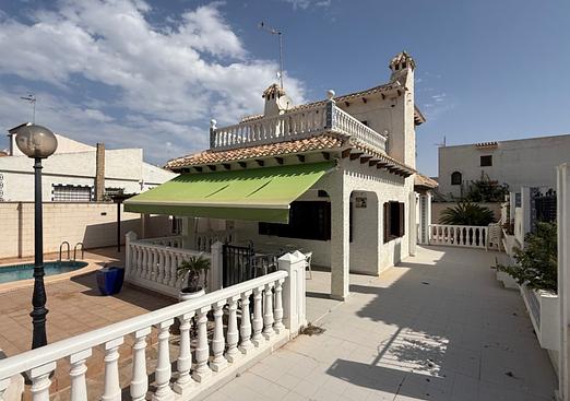 Villa in Orihuela