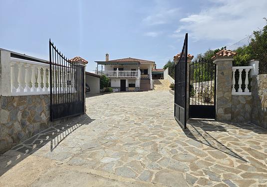 Villa in Periana