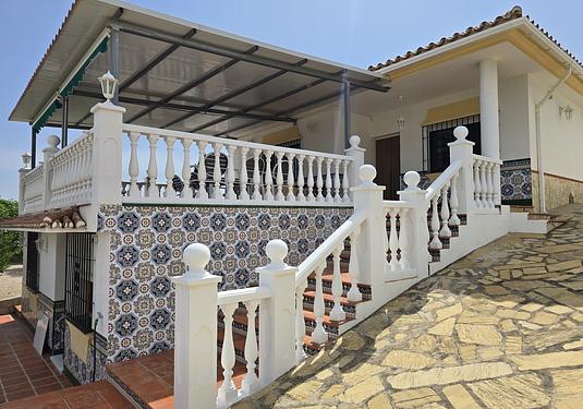 Villa in Periana