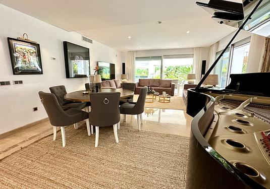 Apartment in Rio Real Golf