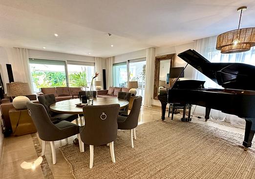 Apartment in Rio Real Golf