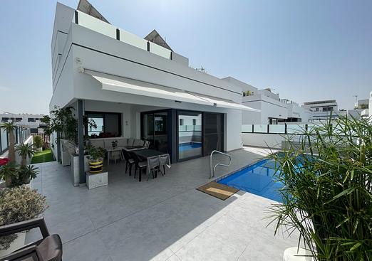 Town house in Dolores