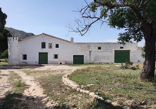 Country house in Yecla
