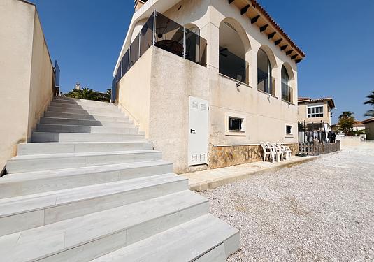 Villa in San Miguel de Salinas