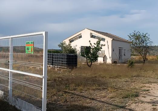 Country house in Yecla