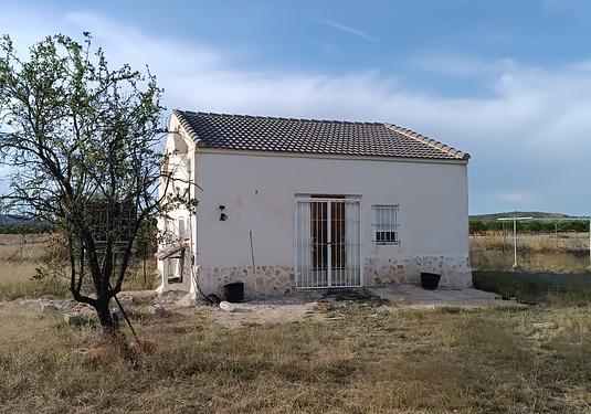 Country house in Yecla