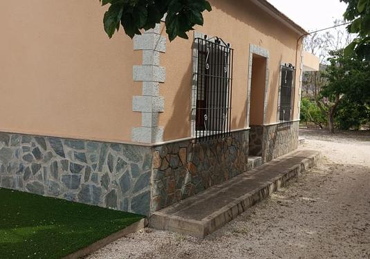 Country house in Redovan