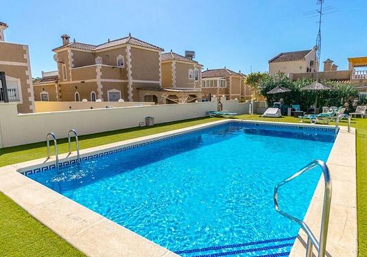 Villa in Orihuela Costa
