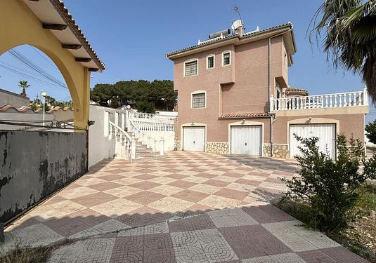 Villa in Ciudad Quesada