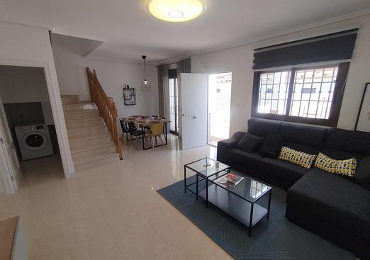 Town house in San Miguel de Salinas