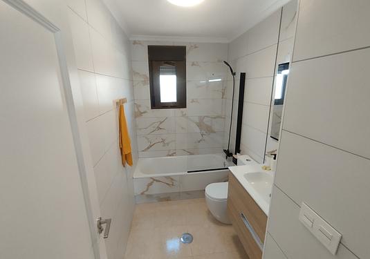 Town house in San Miguel de Salinas