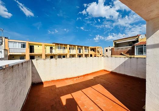 Town house in La Mata