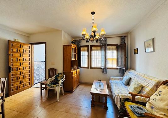 Town house in La Mata