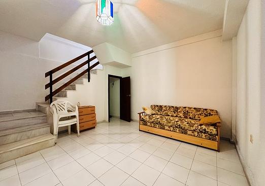 Town house in La Mata