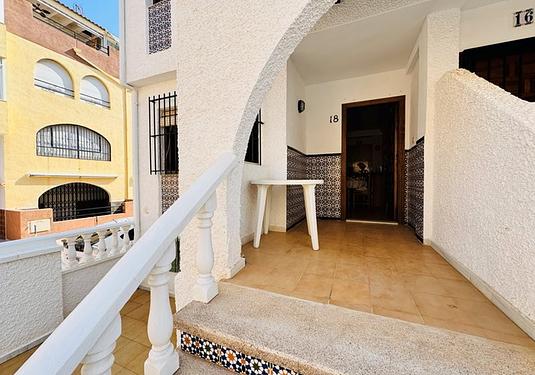 Town house in La Mata