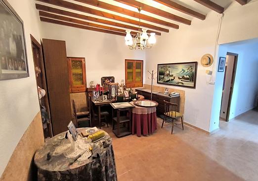 Town house in Raspay