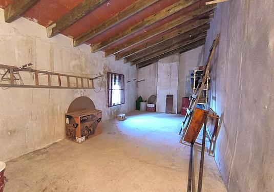 Town house in Raspay