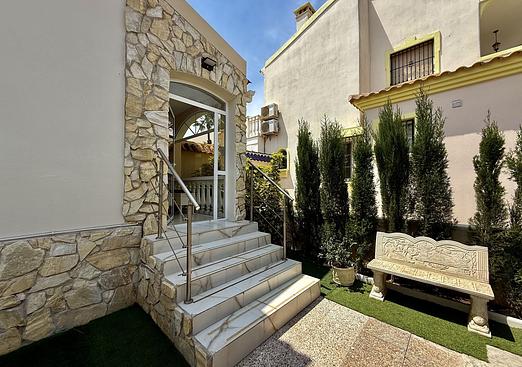 Villa in Orihuela Costa