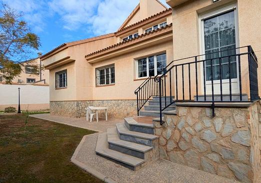 Villa in Mil Palmeras