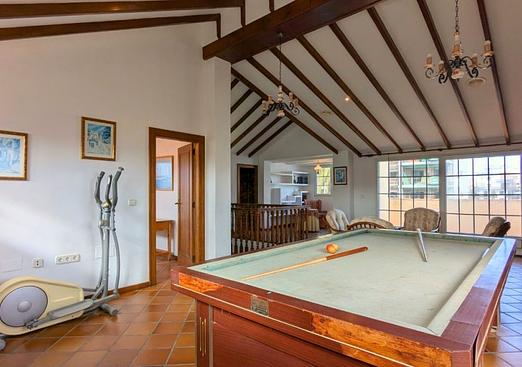 Villa in Mil Palmeras