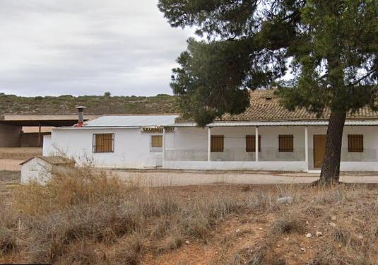 Country house in Yecla