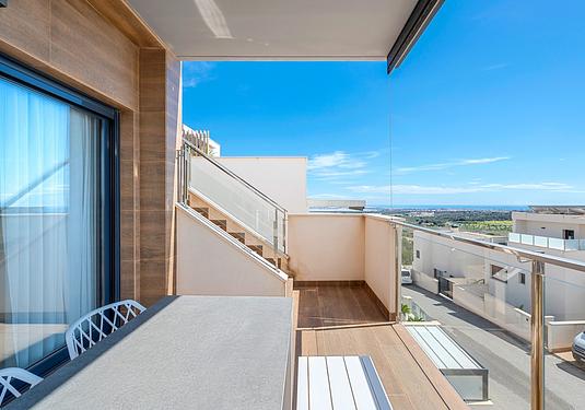 Apartment penthouse in San Miguel de Salinas