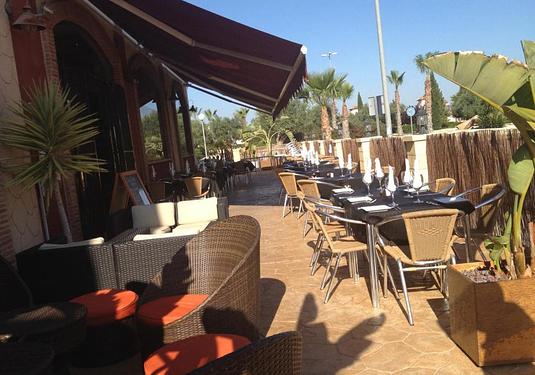 Commercial in Guardamar del Segura