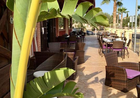 Commercial in Guardamar del Segura