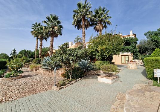 Commercial in Alcaucín