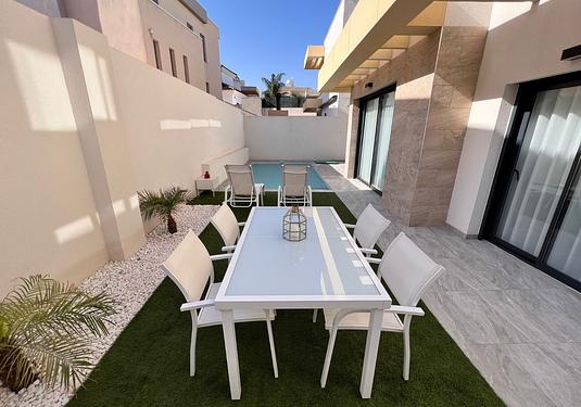 Villa in Los Montesinos