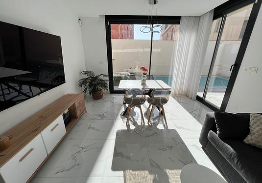 Villa in Los Montesinos