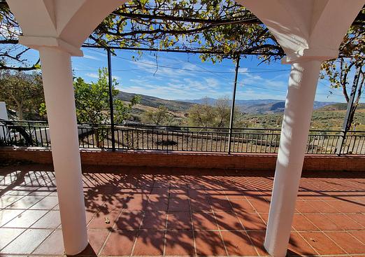 Villa in Periana