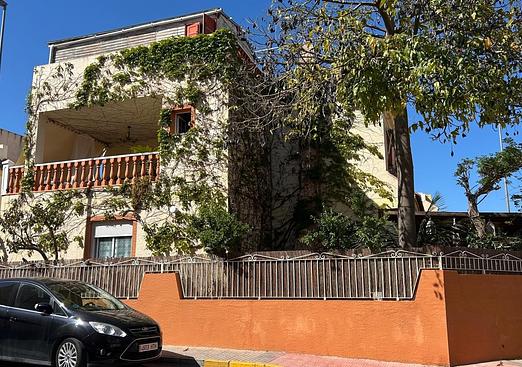 Villa in Los Montesinos