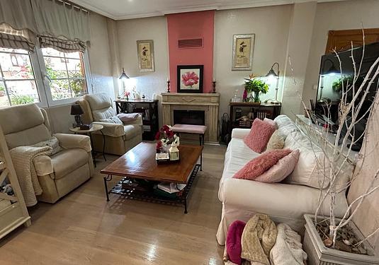 Villa in Los Montesinos