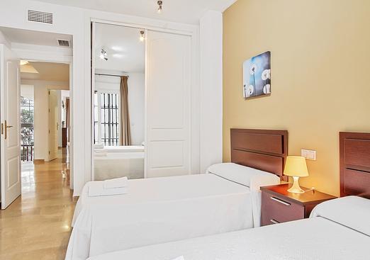 Town house in Lauro Golf