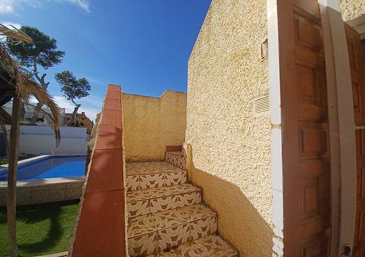 Town house in Los Balcones