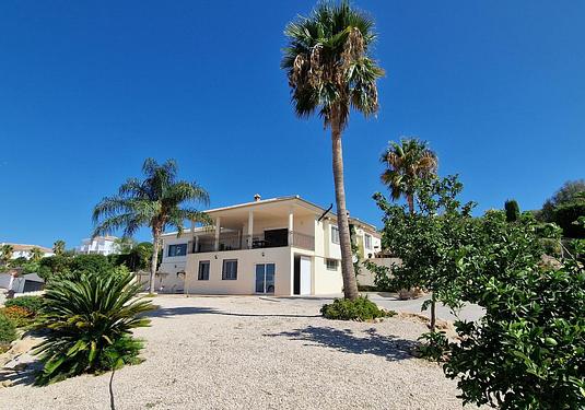 Villa in Periana