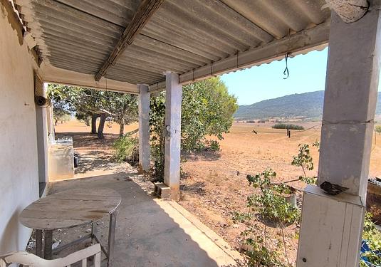 Country house in Yecla