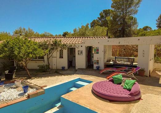 Country house in Ayora