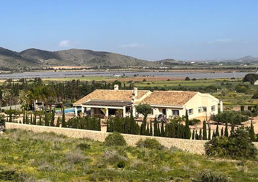 Villa in Los Belones